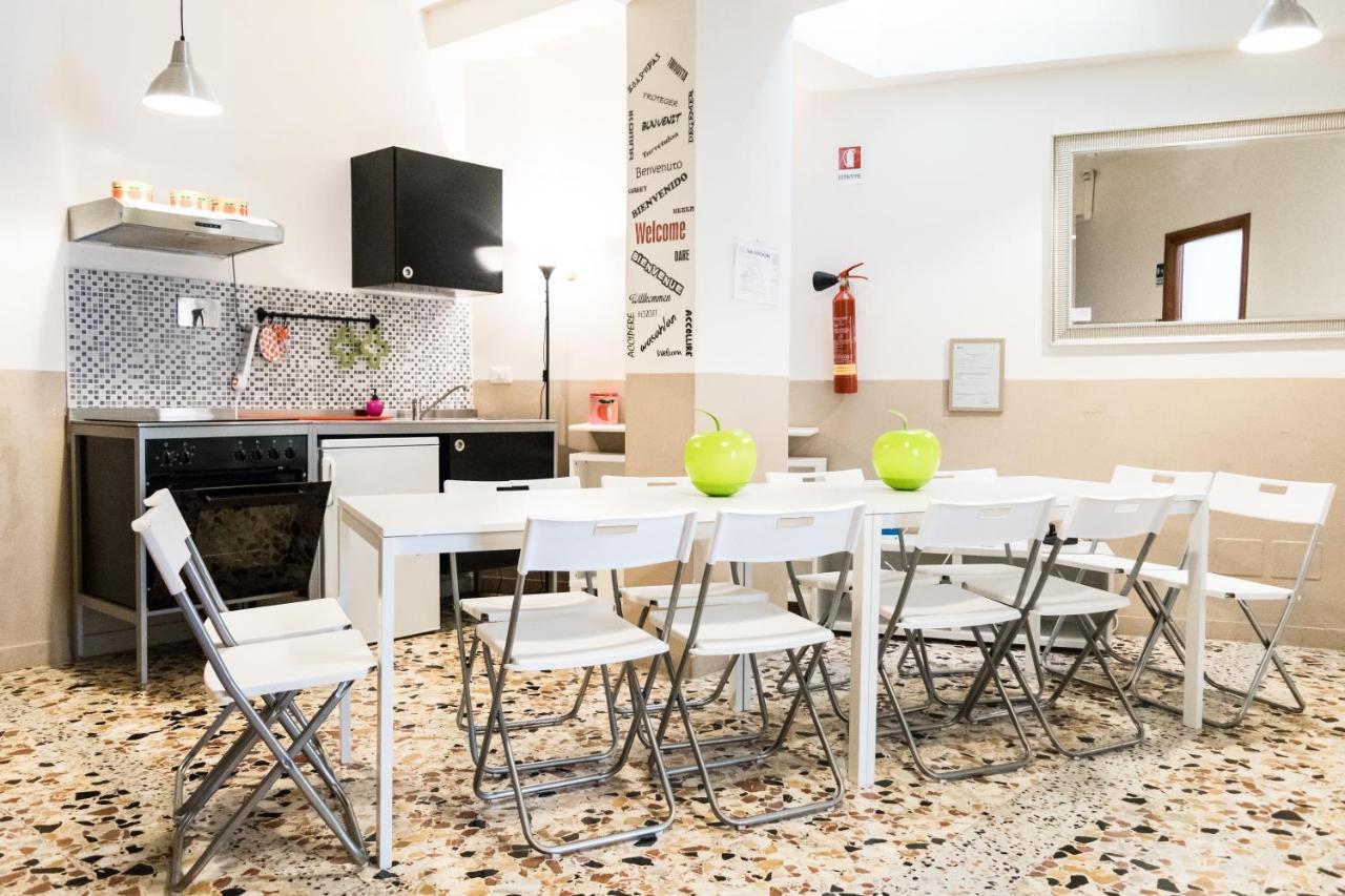 La Mela Di Roma Apartment Exteriör bild
